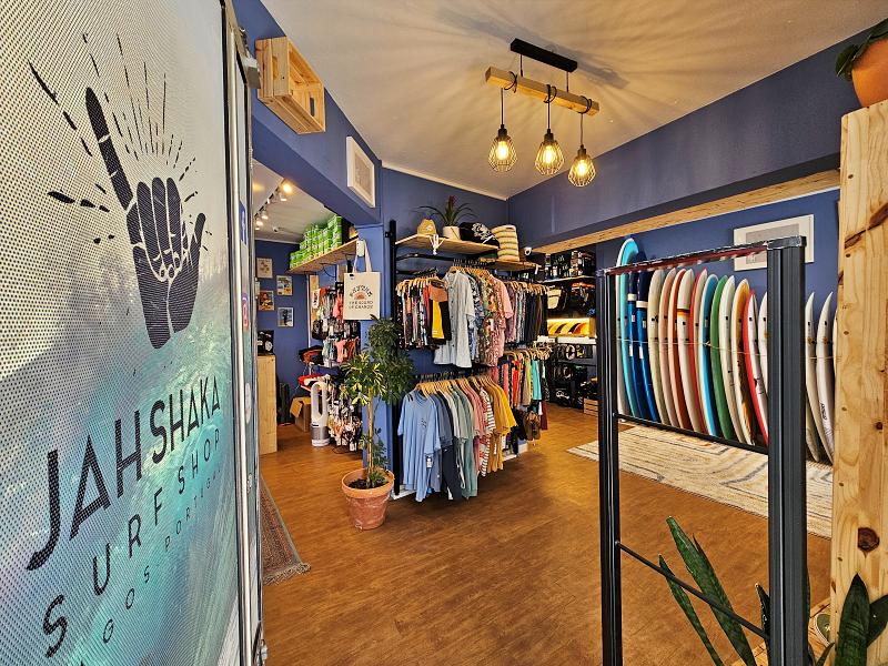 Shop entry to Jah Shaka Surf Shop